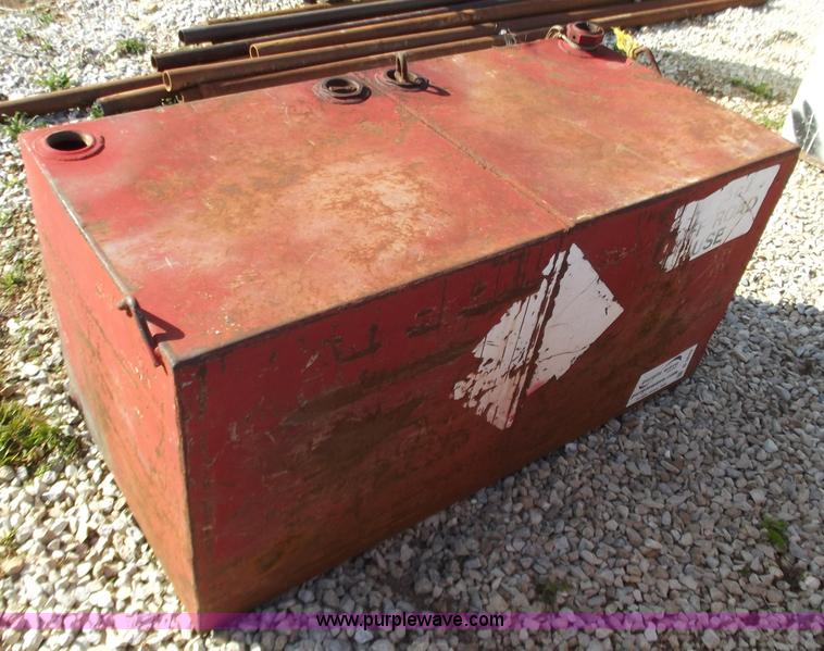 image for item D3629 100 gallon fuel tank