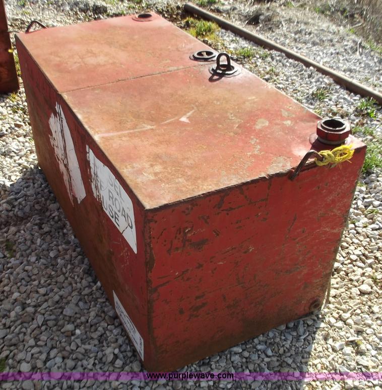 image for item D3629 100 gallon fuel tank