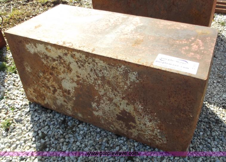 image for item D3630 100 gallon fuel tank