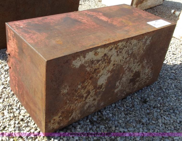 image for item D3630 100 gallon fuel tank