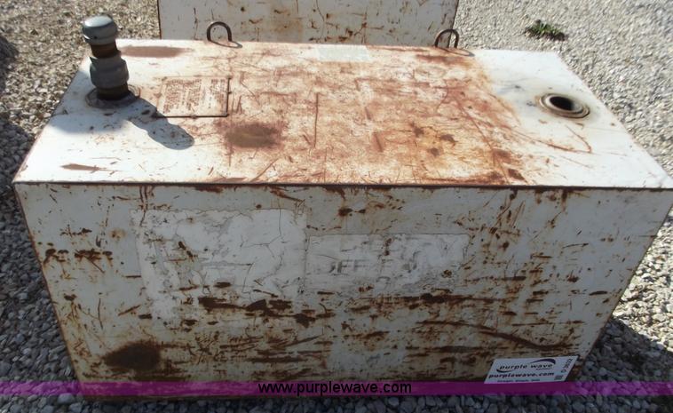 image for item D3632 Delta 100 gallon fuel tank