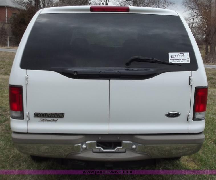 image for item D3653 2000 Ford Excursion Limited SUV