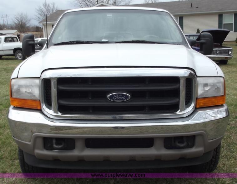 image for item D3653 2000 Ford Excursion Limited SUV