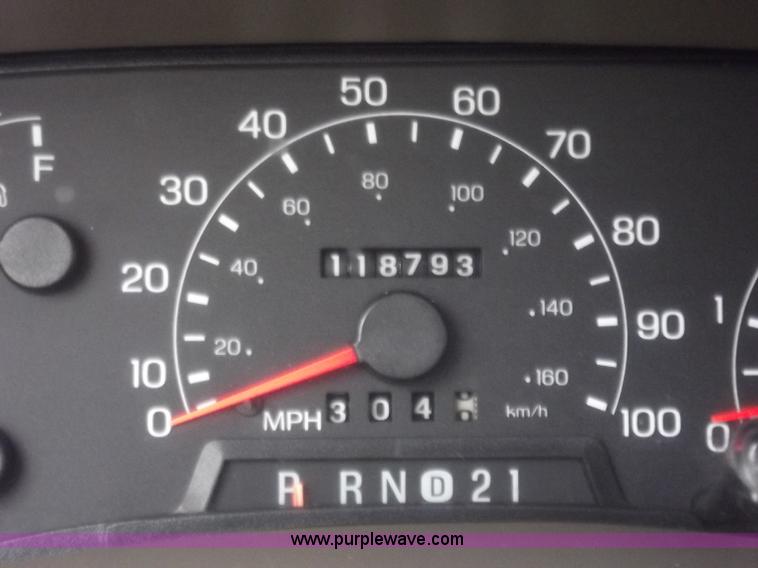 image for item D3653 2000 Ford Excursion Limited SUV