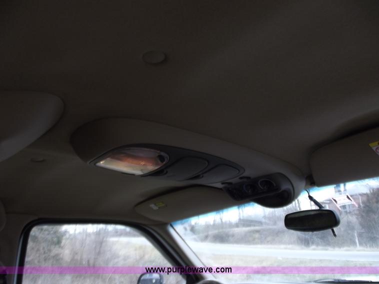 image for item D3653 2000 Ford Excursion Limited SUV