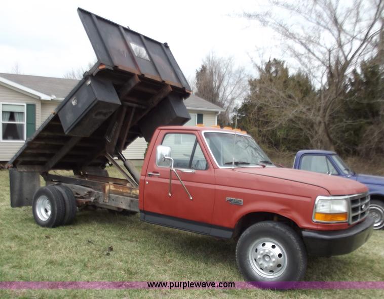 image for item D3654 1992 Ford F350 Custom dump truck
