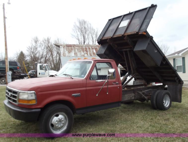image for item D3654 1992 Ford F350 Custom dump truck