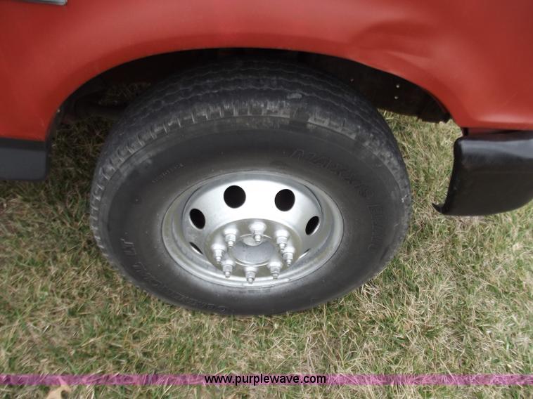 image for item D3654 1992 Ford F350 Custom dump truck