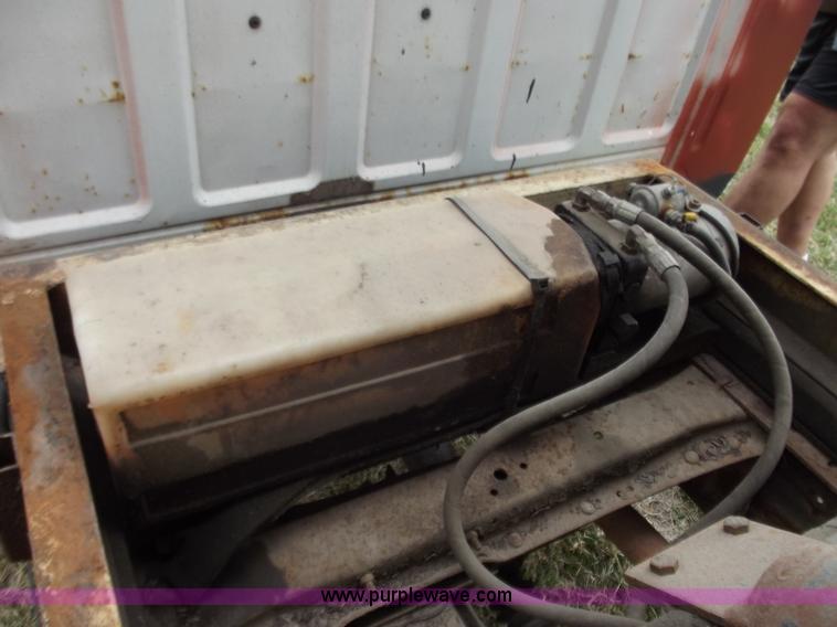 image for item D3654 1992 Ford F350 Custom dump truck