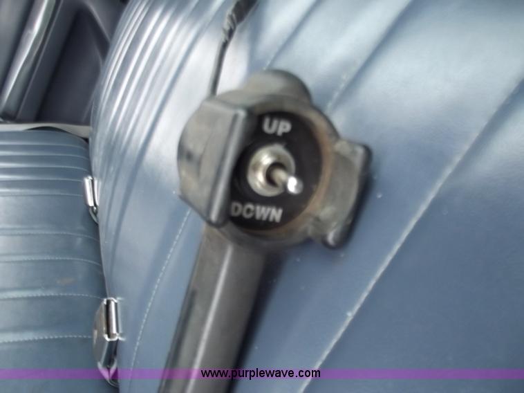 image for item D3654 1992 Ford F350 Custom dump truck