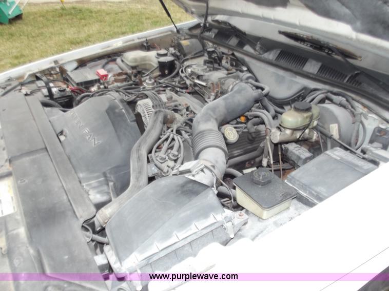 image for item D3656 1997 Lincoln Town Car Executive limousine