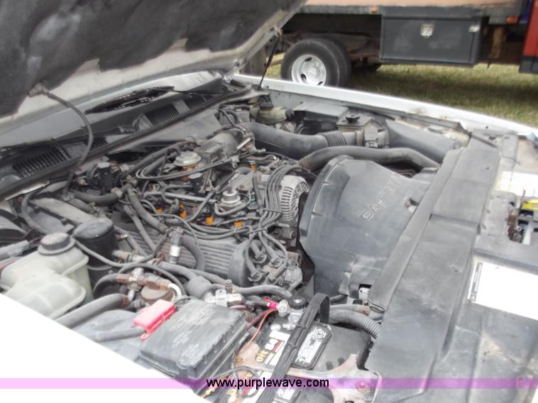 image for item D3656 1997 Lincoln Town Car Executive limousine