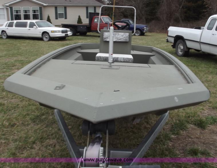 image for item D3657 2007 Ex-Cel Rivertrail 16' boat and trailer