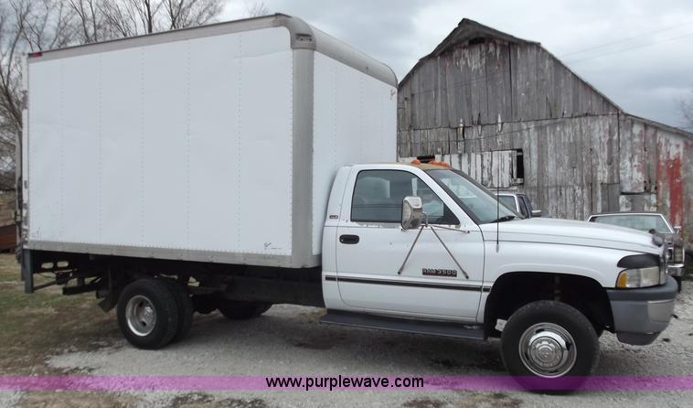 image for item D3658 1994 Dodge Ram 3500 Laramie SLT box truck