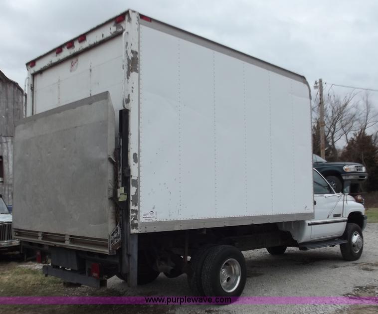 image for item D3658 1994 Dodge Ram 3500 Laramie SLT box truck