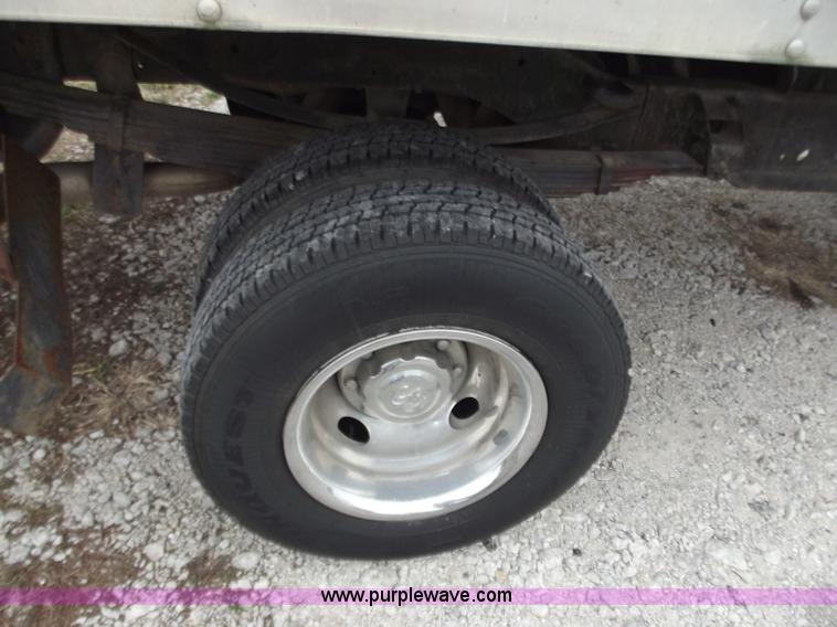 image for item D3658 1994 Dodge Ram 3500 Laramie SLT box truck