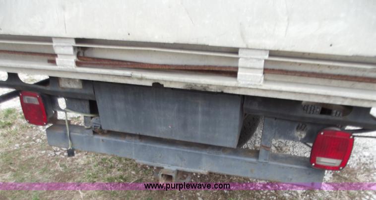 image for item D3658 1994 Dodge Ram 3500 Laramie SLT box truck