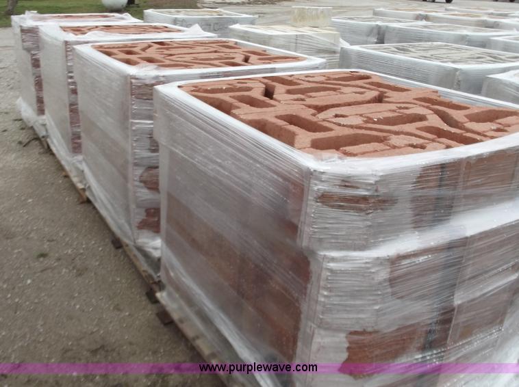 image for item D3662 (144) retaining wall blocks