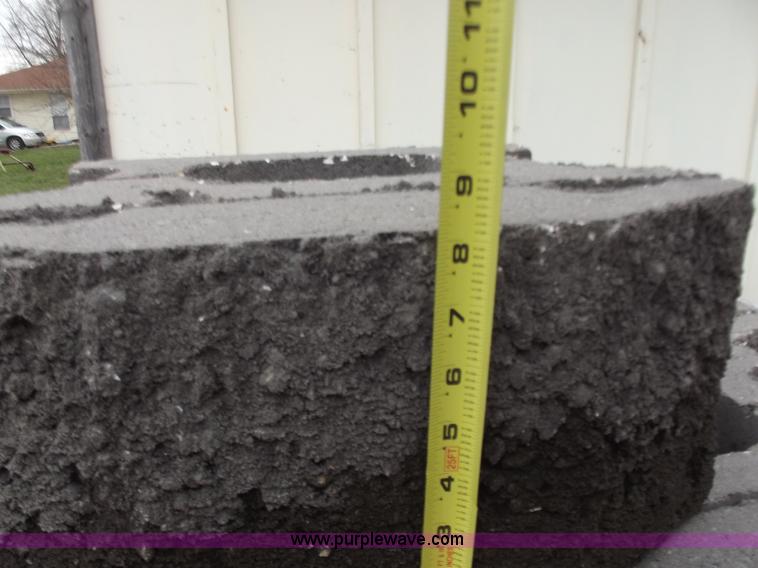 image for item D3663 (108) retaining wall blocks