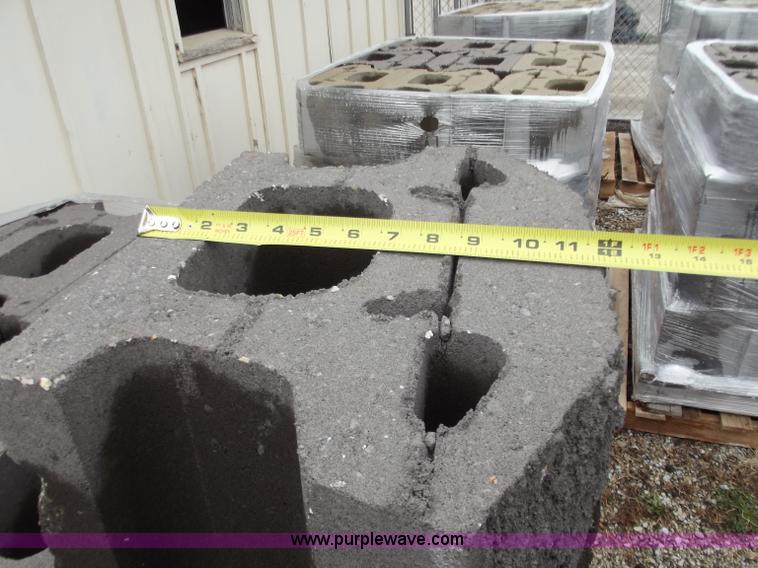 image for item D3663 (108) retaining wall blocks