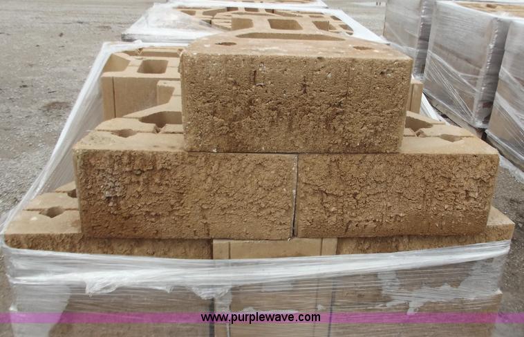 image for item D3665 (96) retaining wall blocks