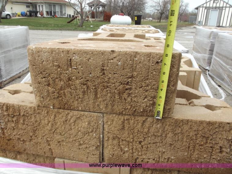 image for item D3665 (96) retaining wall blocks
