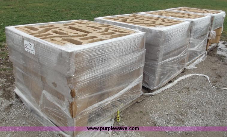 image for item D3666 (96) retaining wall blocks