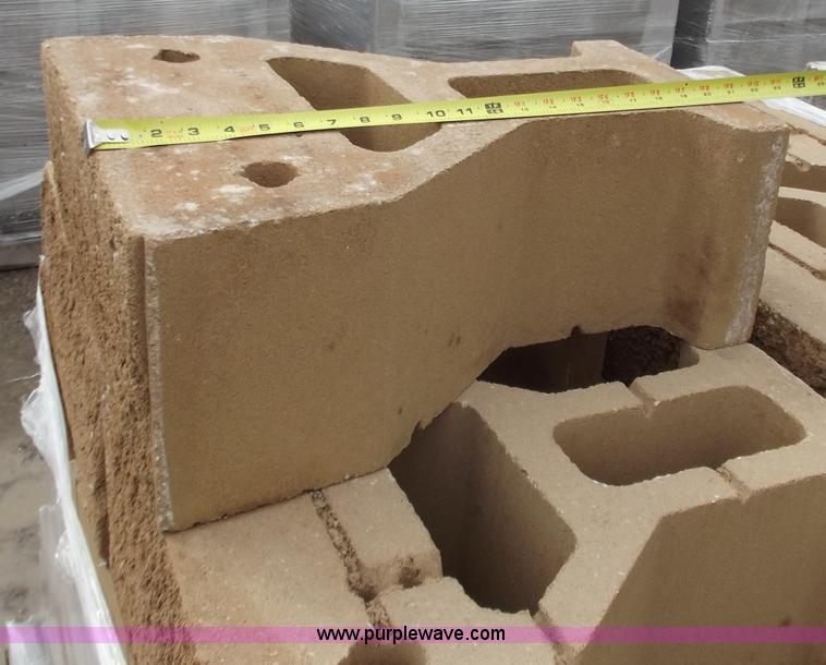 image for item D3666 (96) retaining wall blocks