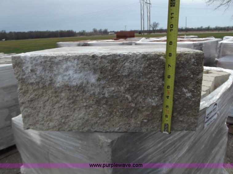 image for item D3668 (32) retaining wall blocks