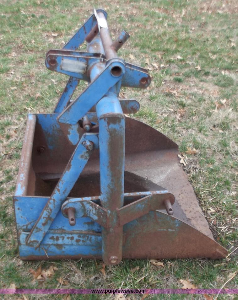 image for item D3672 Ford 30"W dump bucket