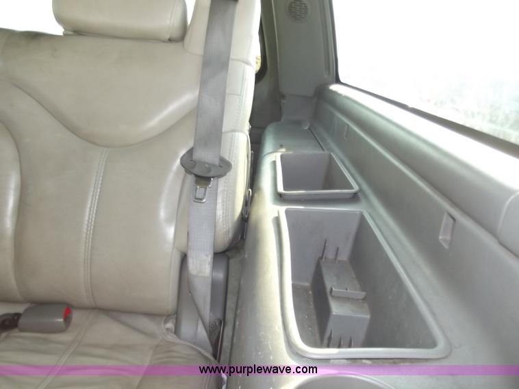 image for item D3685 2000 GMC Yukon XL K2500 SLT SUV