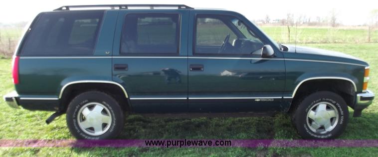 image for item D3703 1997 Chevrolet Tahoe K1500 LT SUV