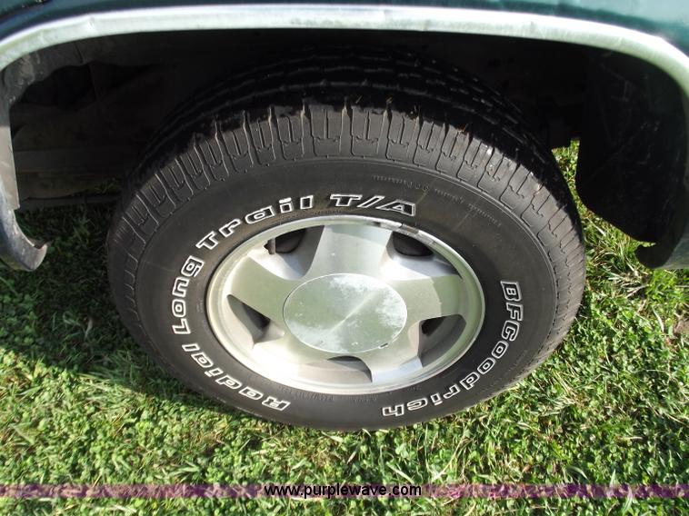 image for item D3703 1997 Chevrolet Tahoe K1500 LT SUV