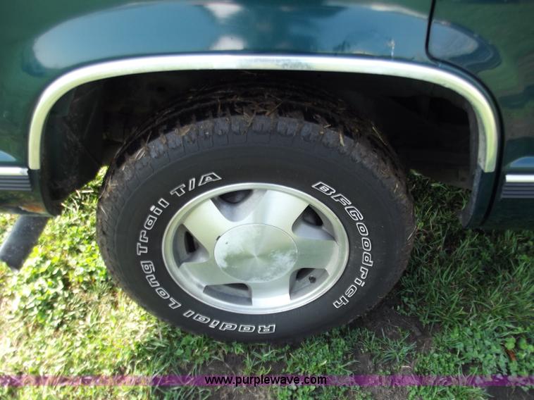 image for item D3703 1997 Chevrolet Tahoe K1500 LT SUV