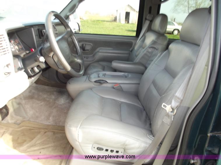 image for item D3703 1997 Chevrolet Tahoe K1500 LT SUV