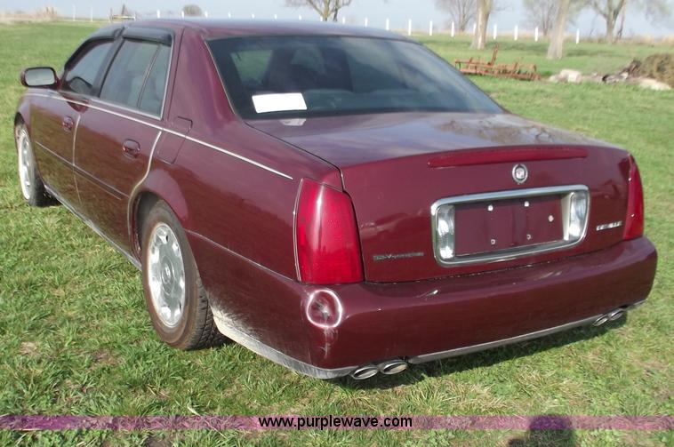 image for item D3704 2000 Cadillac DeVille