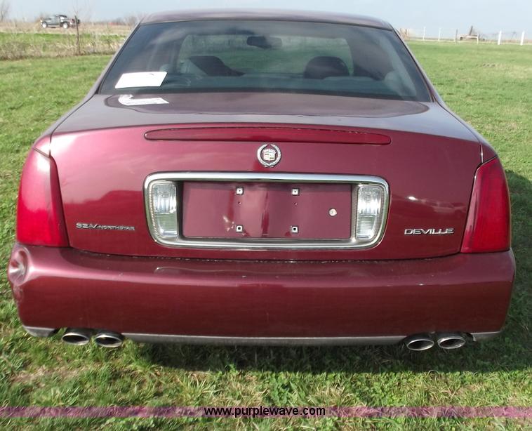image for item D3704 2000 Cadillac DeVille