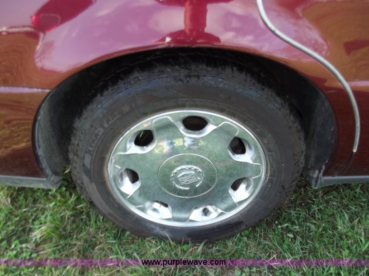 image for item D3704 2000 Cadillac DeVille