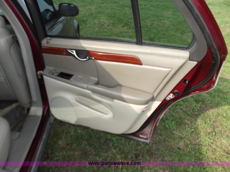 image for item D3704 2000 Cadillac DeVille