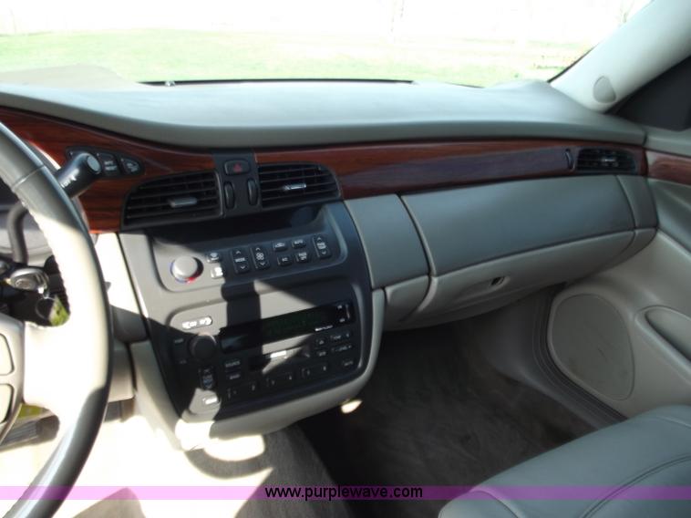 image for item D3704 2000 Cadillac DeVille