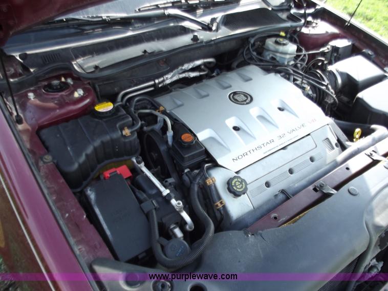 image for item D3704 2000 Cadillac DeVille