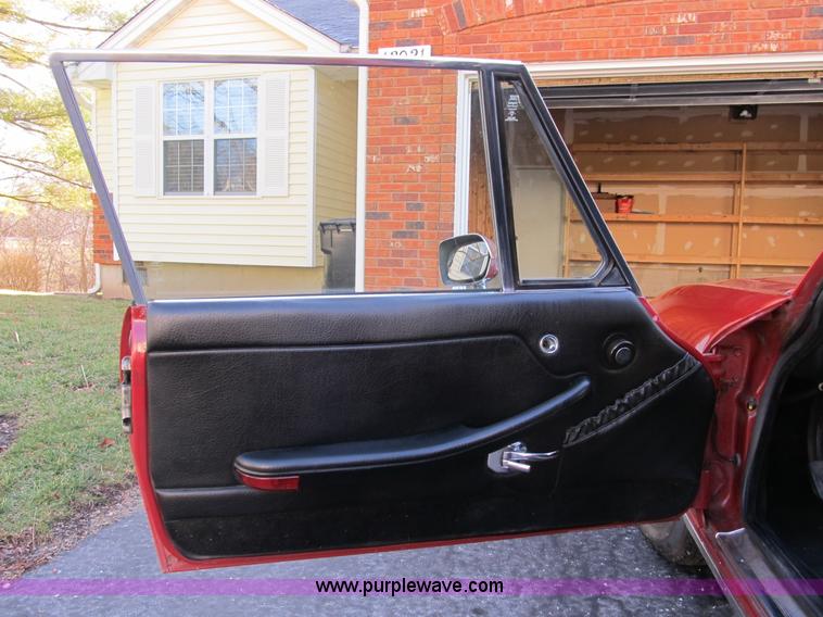 image for item D9308 1973 Triumph Stag convertible