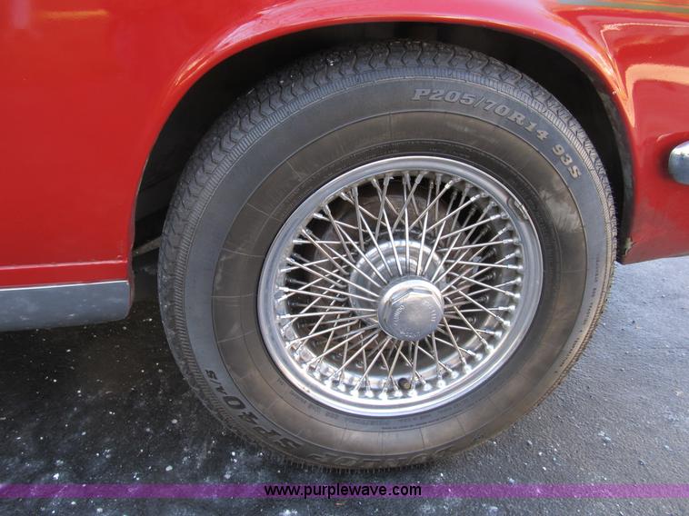 image for item D9308 1973 Triumph Stag convertible