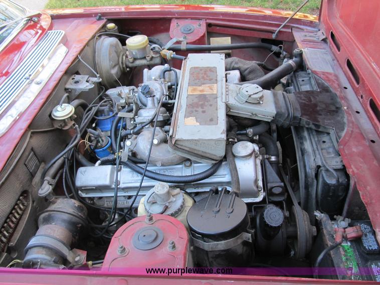 image for item D9308 1973 Triumph Stag convertible