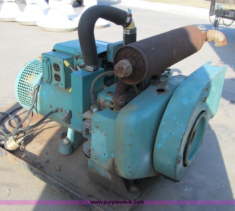 image for item D9318 Onan 7,500 watt generator