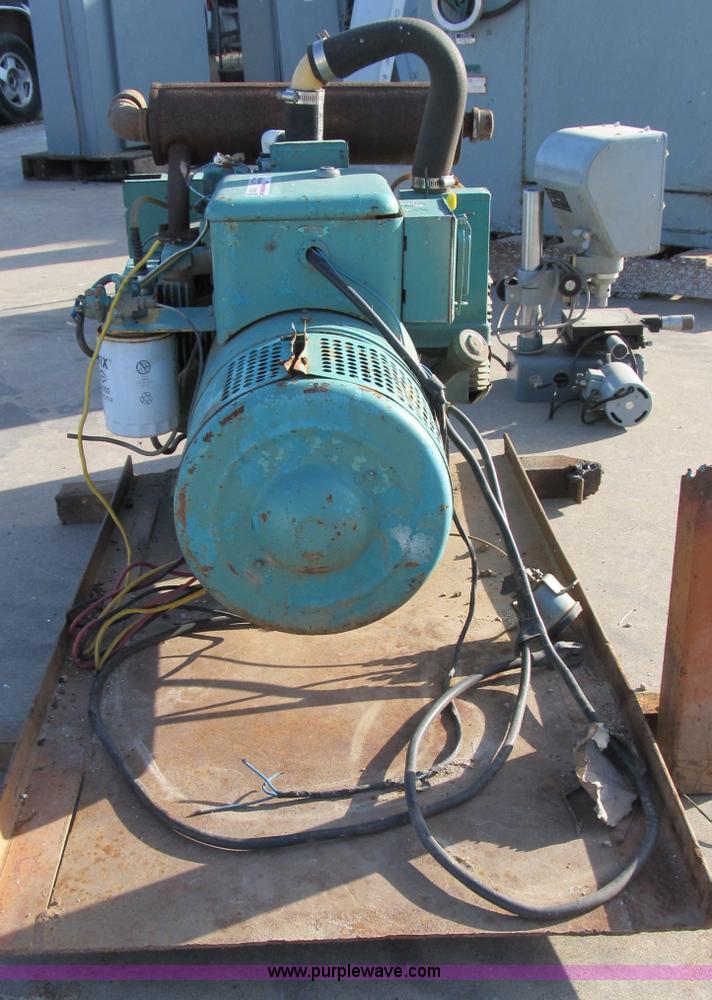 image for item D9318 Onan 7,500 watt generator