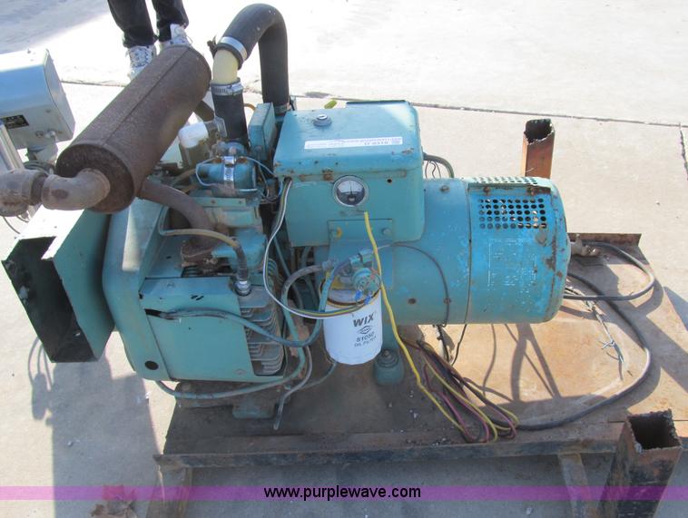 image for item D9318 Onan 7,500 watt generator