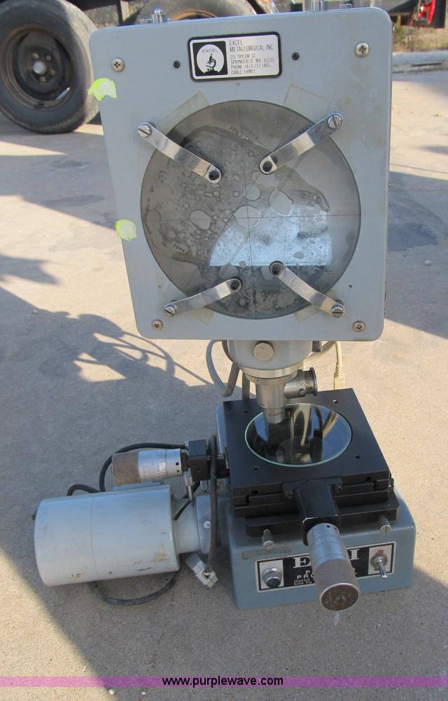 image for item D9319 Excel Metallurgical machine tooling profile projector