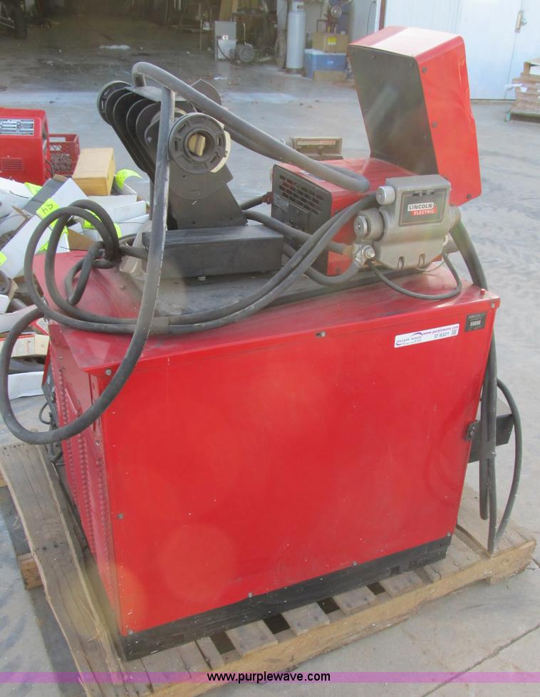 image for item D9321 Lincoln Electric DC 400 welder