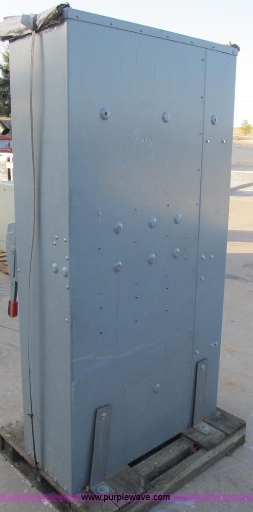 image for item D9322 Square D 1,200 amp disconnect box